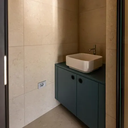 Persolis Luxury Sun