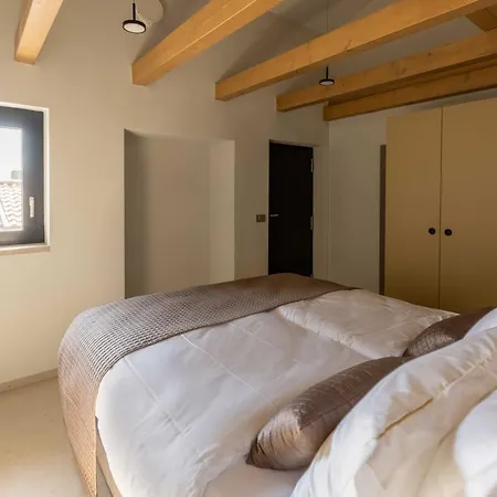 Persolis Luxury Sun * Kojsko
